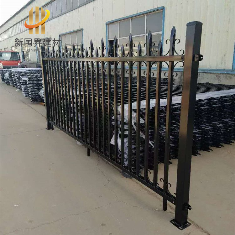 小區工廠防護欄桿、院墻鋅鋼柵欄與場區隔離鋅鋼圍欄 融合鋼絲繩網的產品特性解析